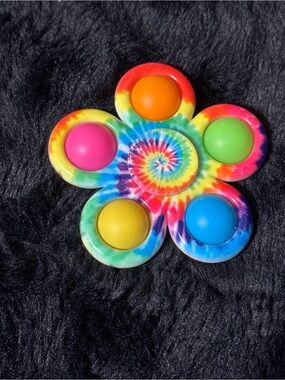💙5/$22- Tie-Dye Flower Pop-It Sensory Fidget Toy - Multicolor